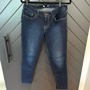 Levi’s 711 skinny jeans